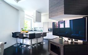 Luxury Modern Flat Near Vatican With Self Check In And Free Street Parking